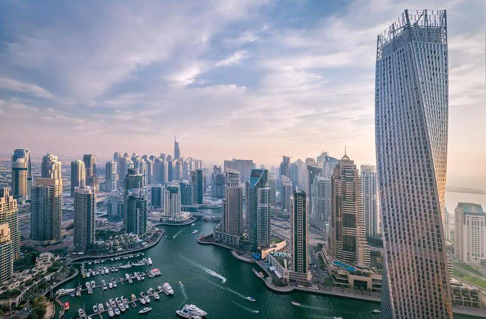 迪拜2021年的房地产交易额高达3000亿，大涨71％-1